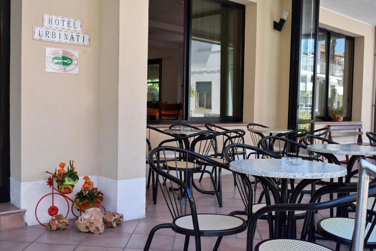 Hotel Urbinati Bellaria-Igea Marina Exterior foto